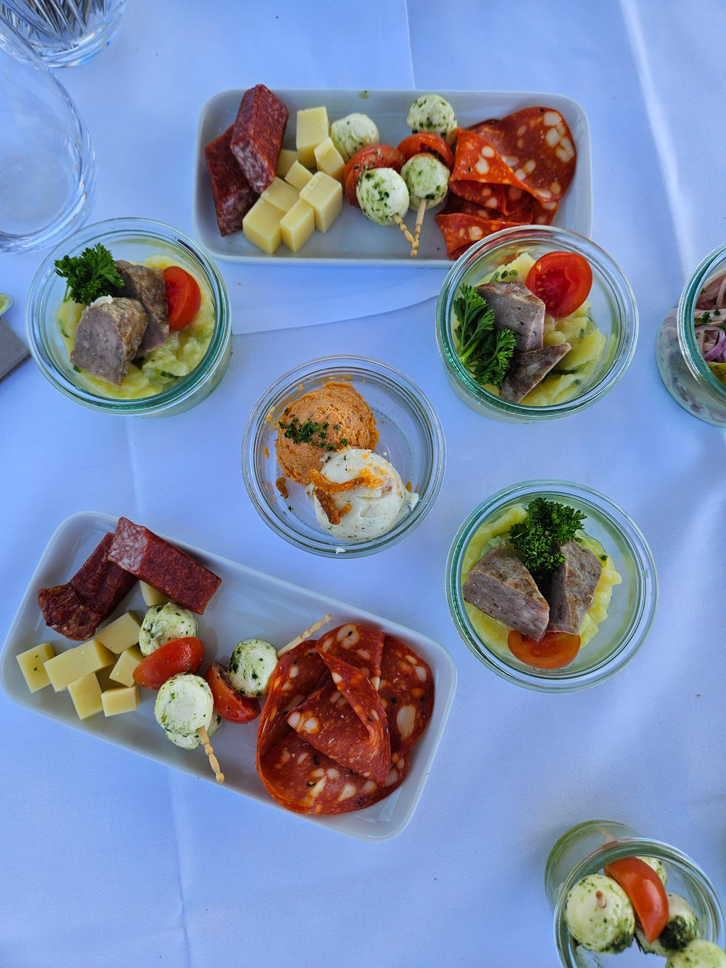 Geheimes Weinberge Picknick "Tischlein deck dich" ab 8 Personen